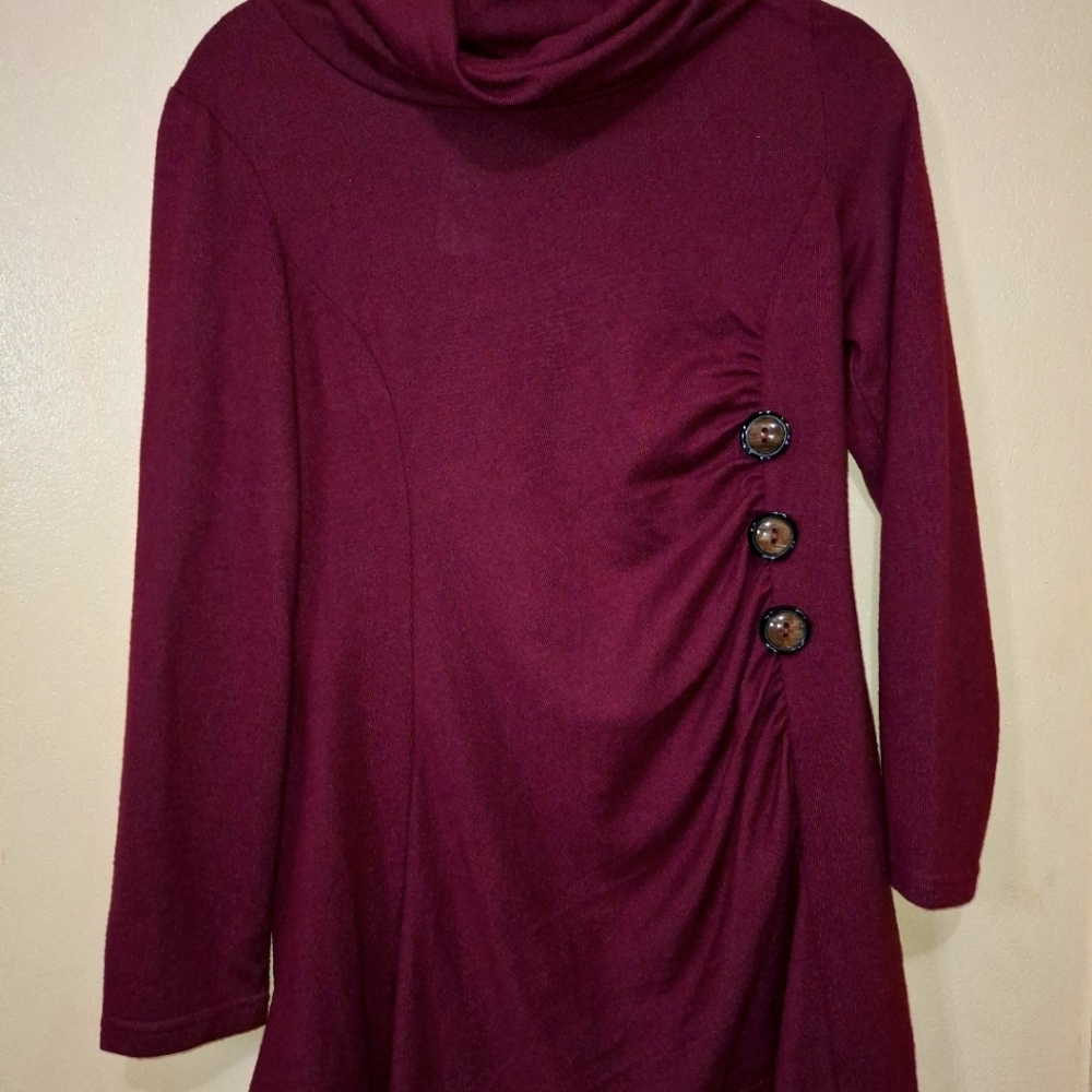WOMENS PLUM TUNIC W/ BUTTONS